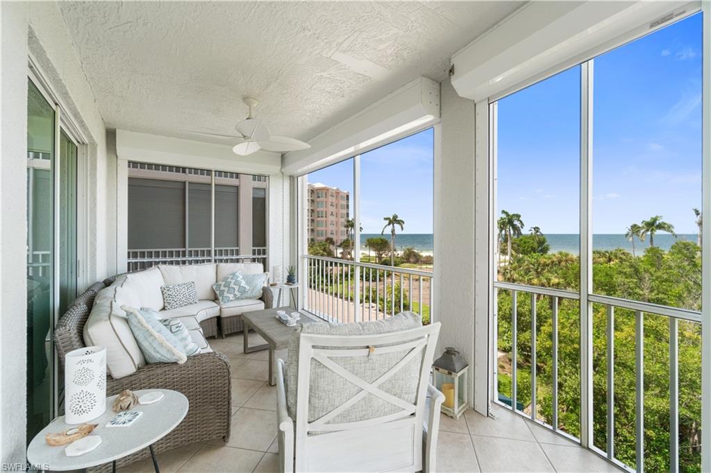 BAREFOOT BEACH CLUB - Residential