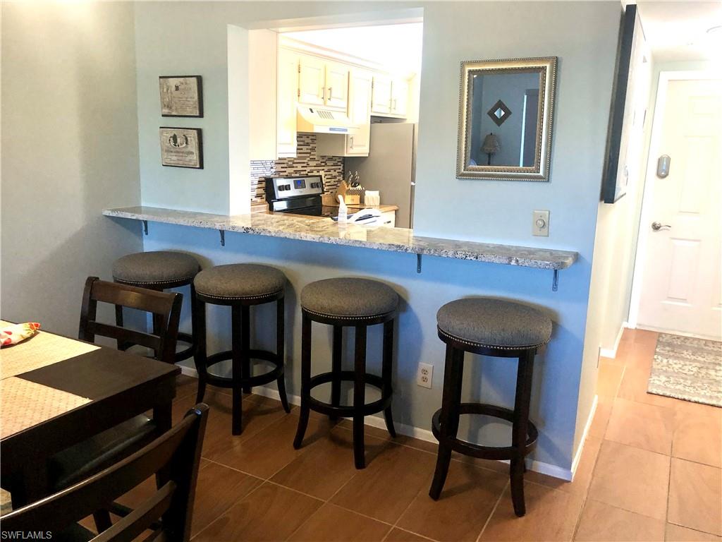 GOLFVIEW GOLF & RACQUET CLUB - Residential