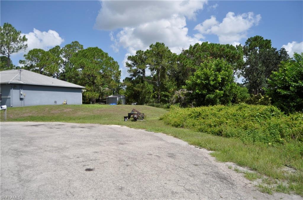 LEHIGH ACRES - Land