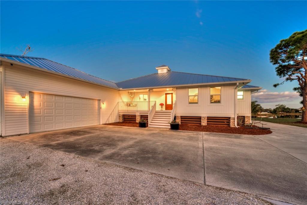 CHARLOTTE SHORES - Residential