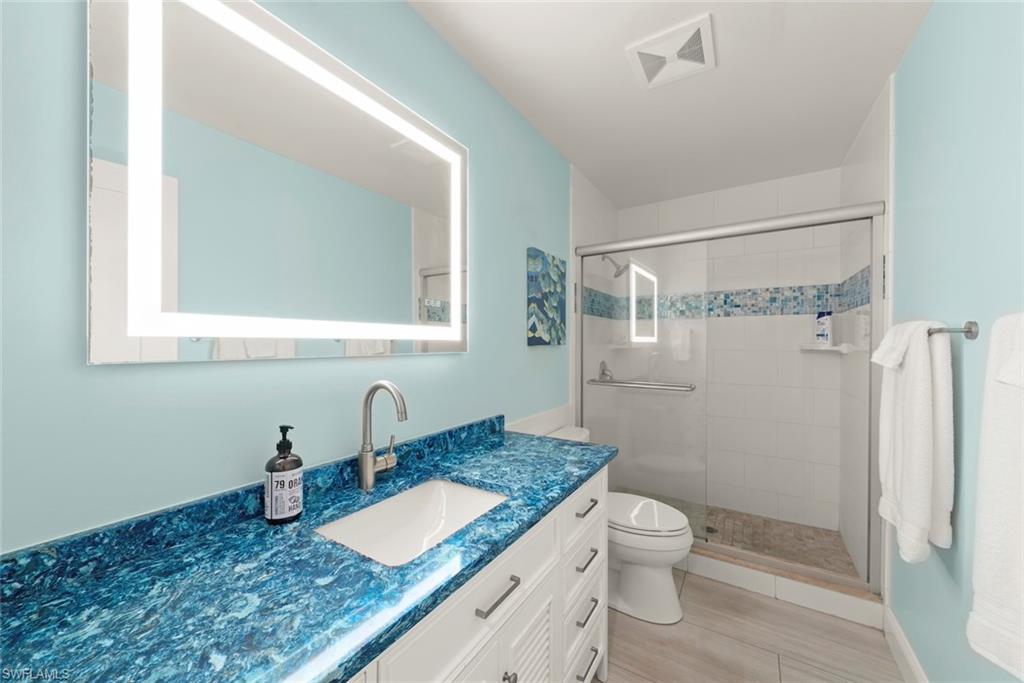 CHARLOTTE SHORES - Residential