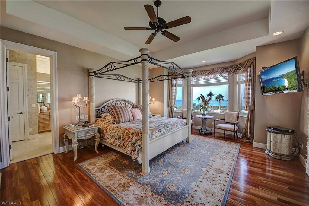 BAREFOOT BEACH - Residential