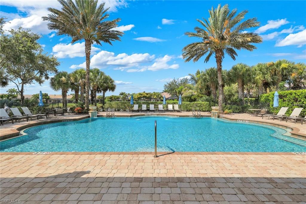 CAMDEN LAKES - Residential