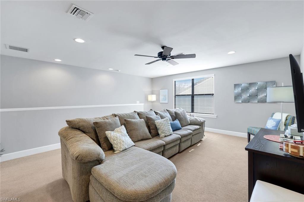 CAMDEN LAKES - Residential