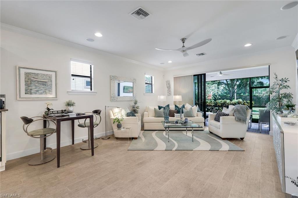 CAMDEN LAKES - Residential