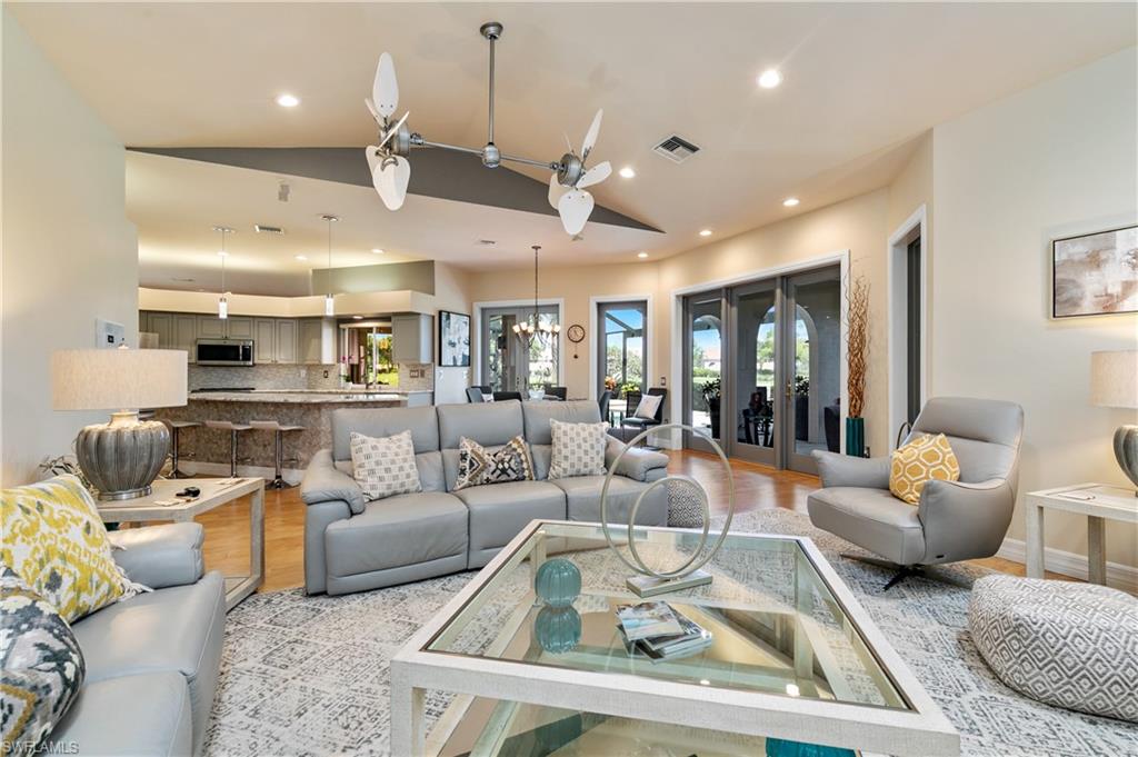 HERITAGE PALMS ESTATES - Residential