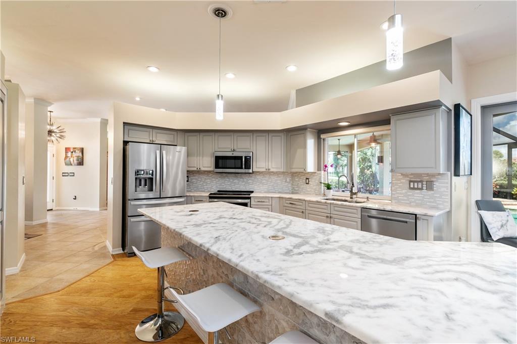 HERITAGE PALMS ESTATES - Residential