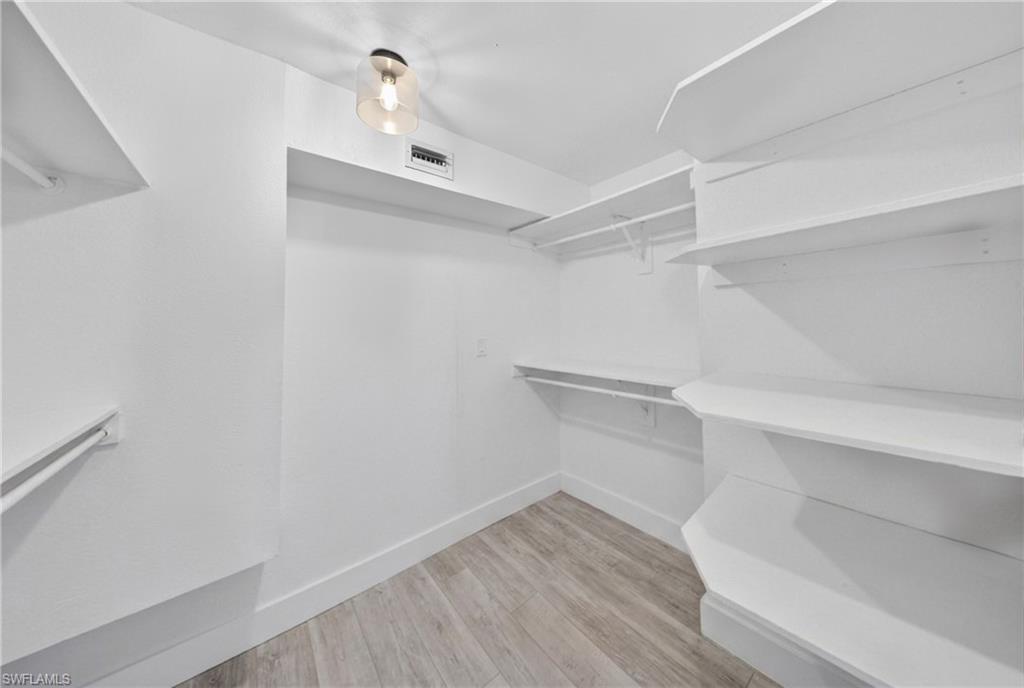 LOGAN WOODS - Residential Lease