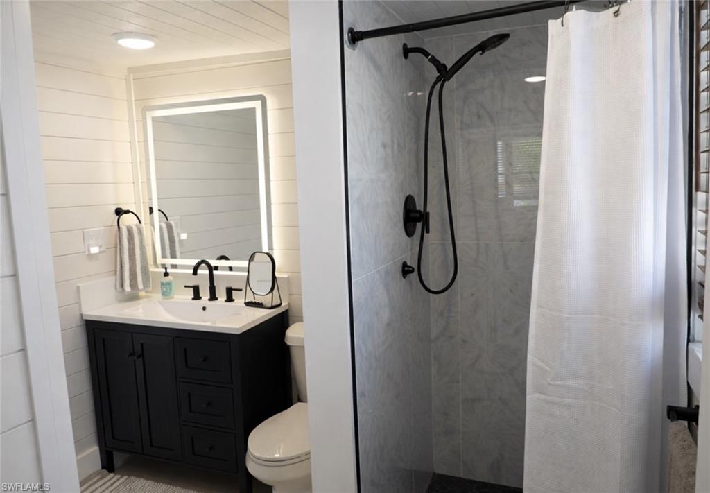 KNIGHTS BOKEELIA ISLE - Residential