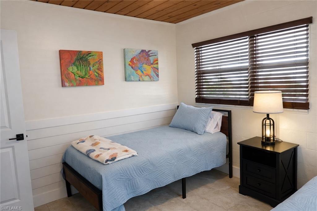 KNIGHTS BOKEELIA ISLE - Residential