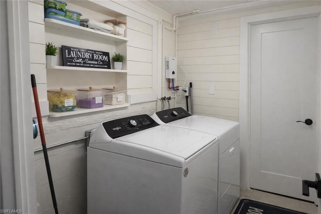 KNIGHTS BOKEELIA ISLE - Residential