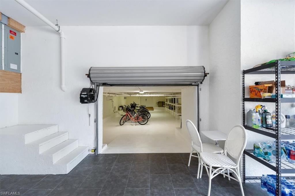AQUALANE SHORES - Residential