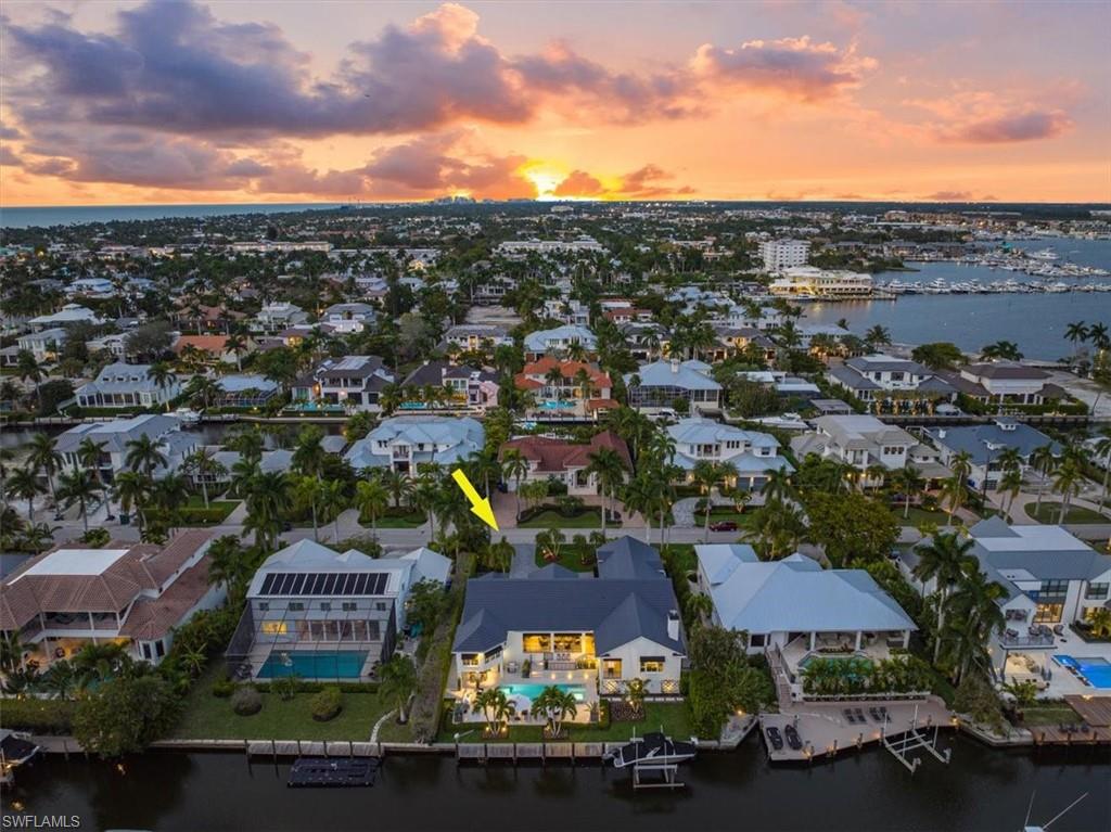 AQUALANE SHORES - Residential