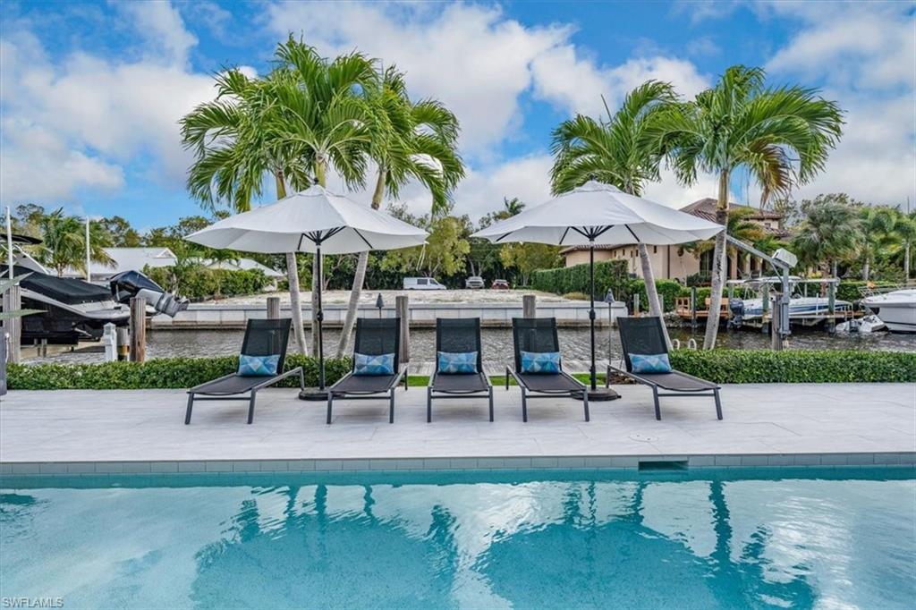 AQUALANE SHORES - Residential