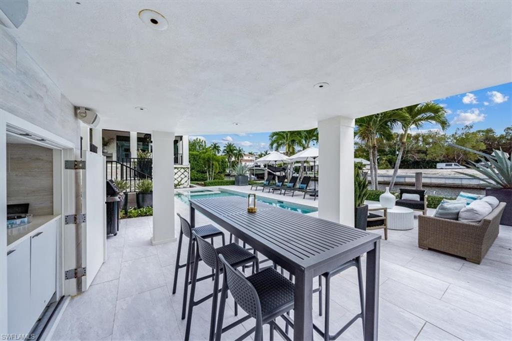 AQUALANE SHORES - Residential