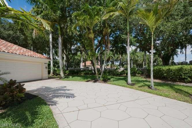 VILLAGE WALK - Residential