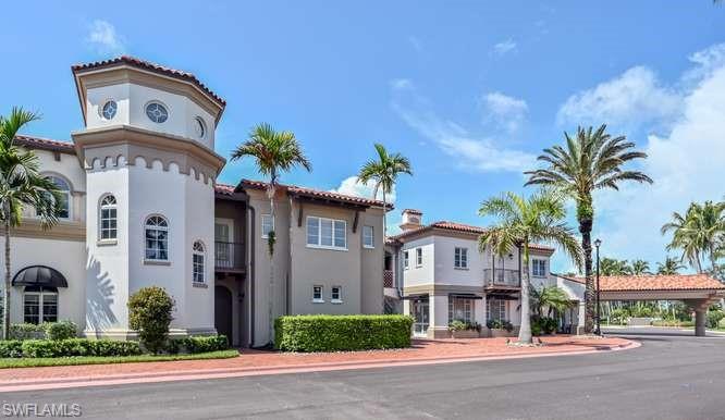 VILLAGE WALK - Residential