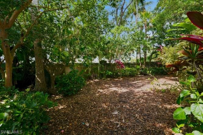 VILLAGE WALK - Residential