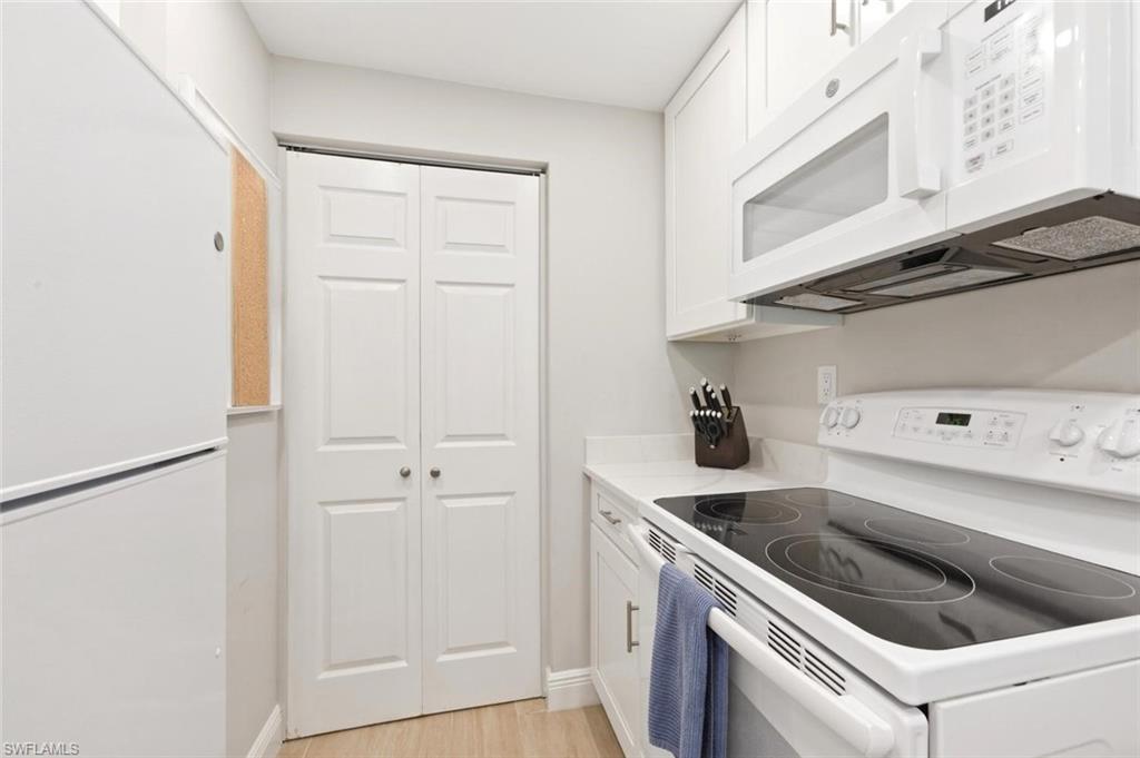 MARINER APTS MARCO ISLAND - Residential