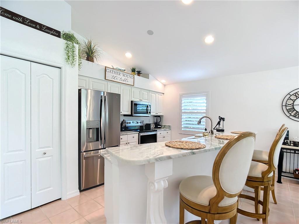 INDIAN WELLS GOLF VILLAS - Residential Lease