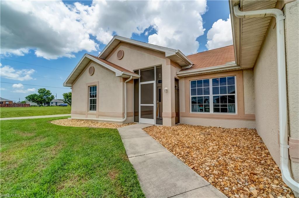 CAPE CORAL - Residential