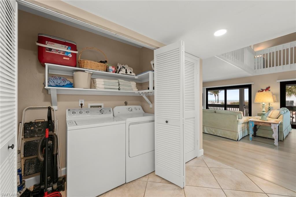 BEACH HOMES - Residential