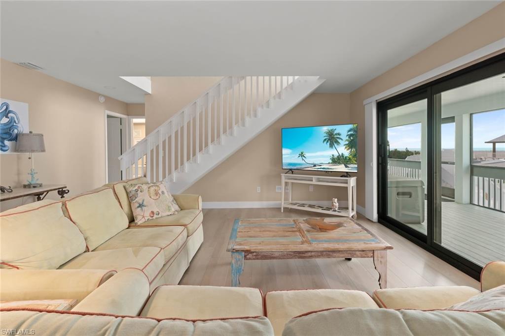 BEACH HOMES - Residential