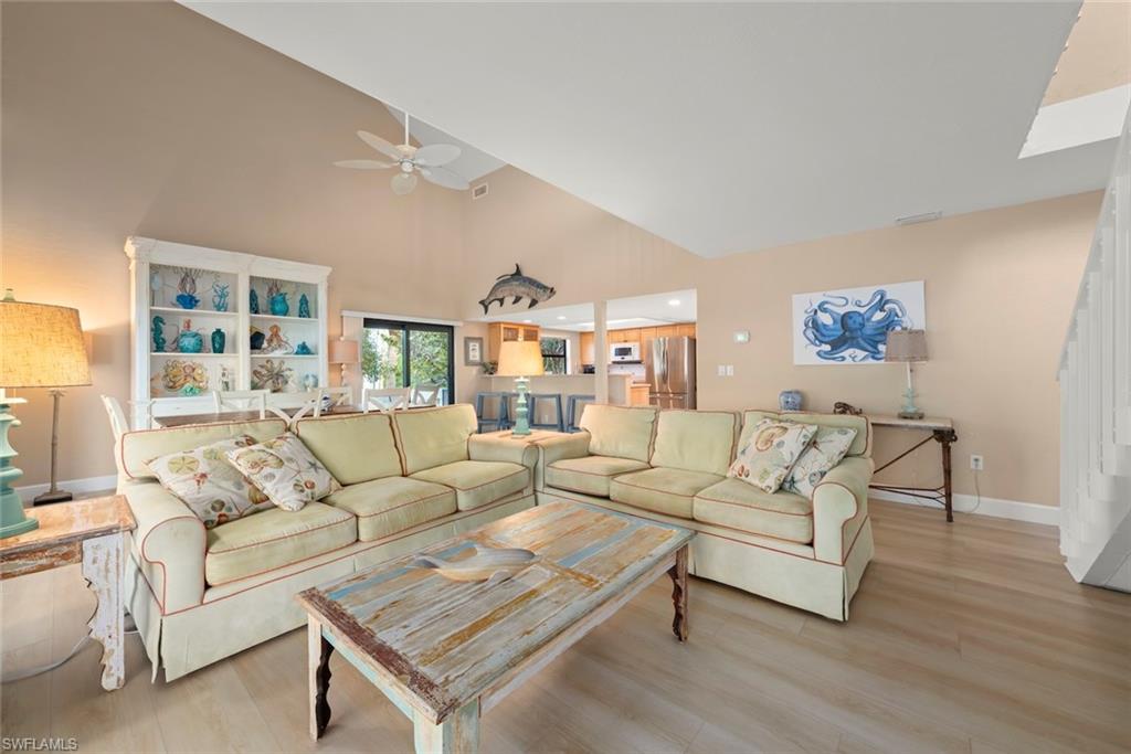 BEACH HOMES - Residential