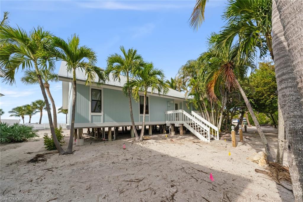 BEACH HOMES - Residential