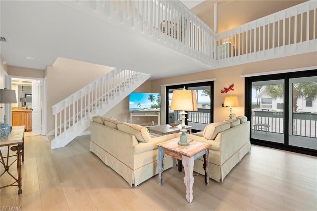 BEACH HOMES - Residential