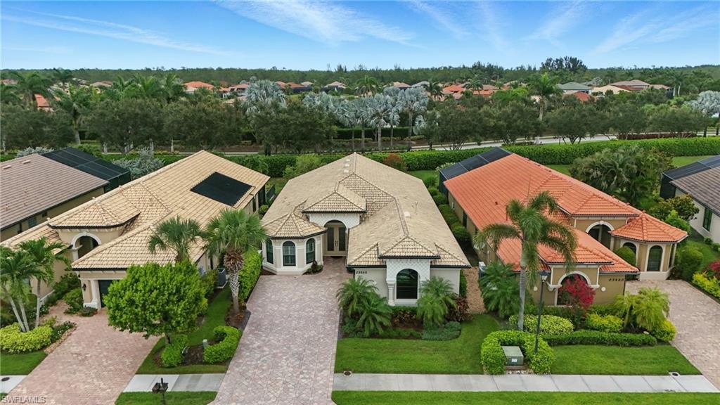 BONITA LAKES - Residential