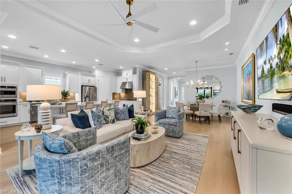 ESPLANADE - Residential