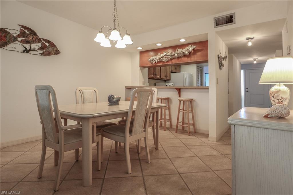 HARBOUR POINTE CONDO - Residential