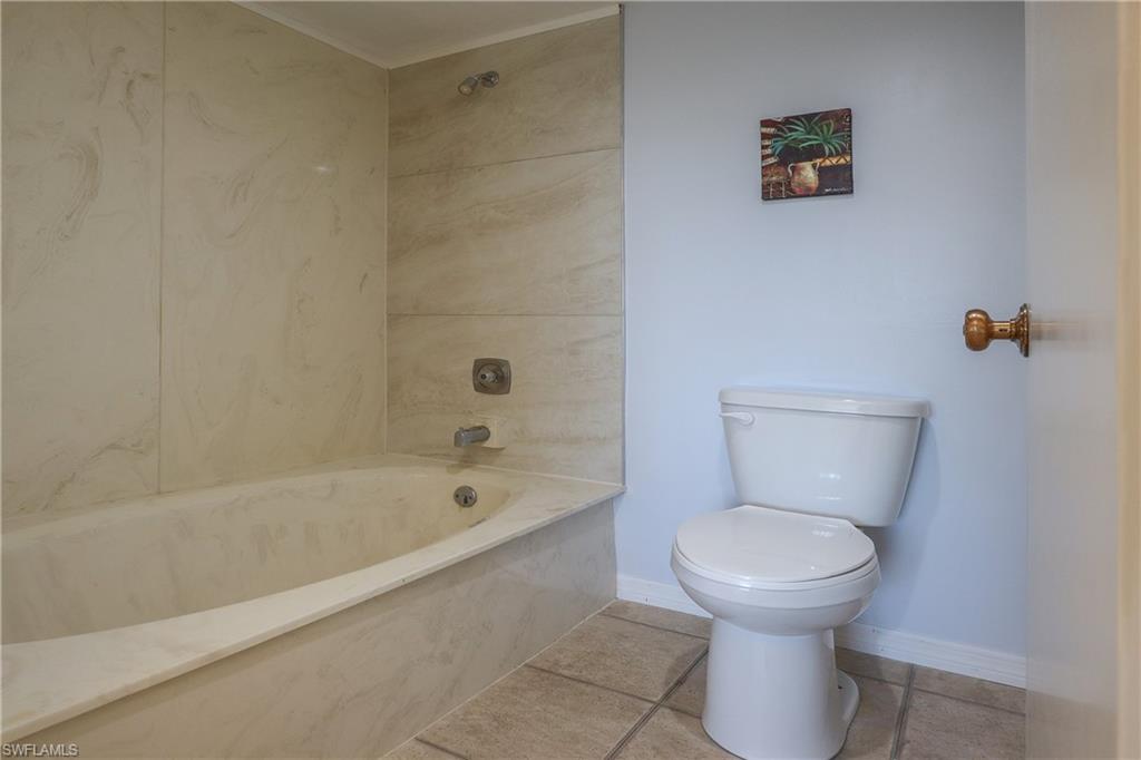 HARBOUR POINTE CONDO - Residential