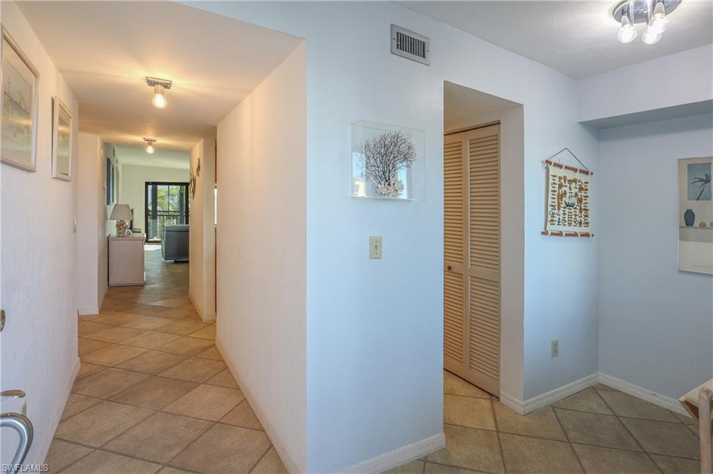 HARBOUR POINTE CONDO - Residential