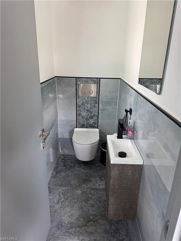 NORTH FORT MYERS - Residential