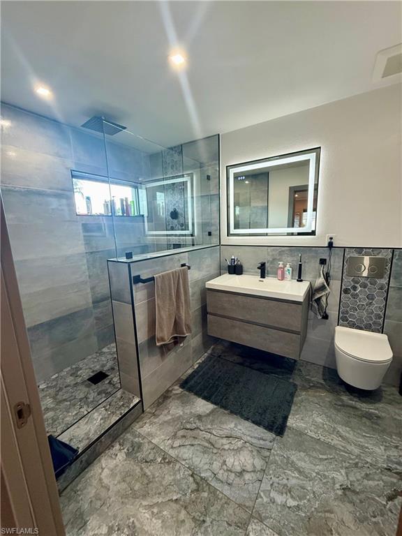 NORTH FORT MYERS - Residential