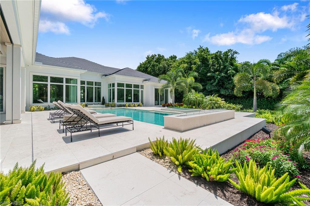 PINE RIDGE - Residential