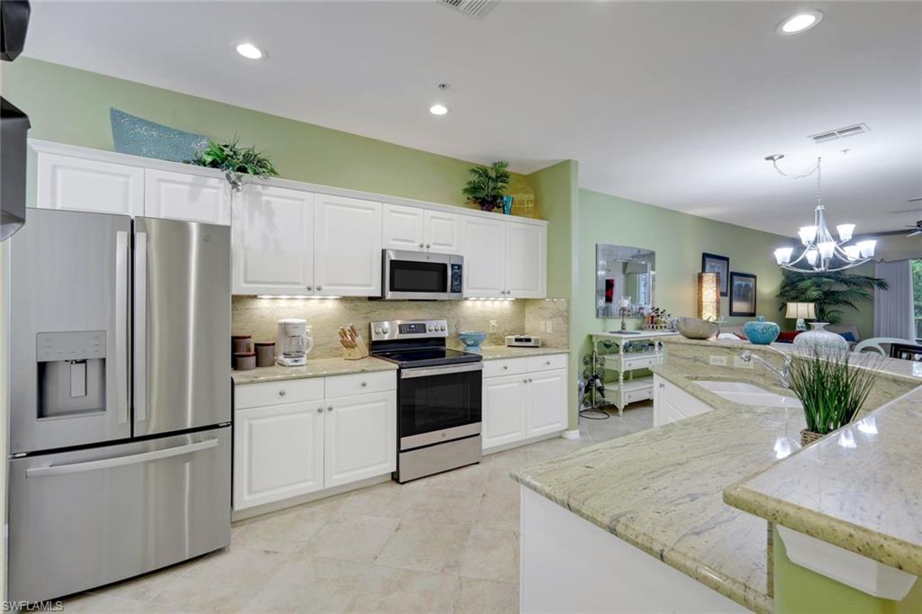 LAKE BARRINGTON - Residential