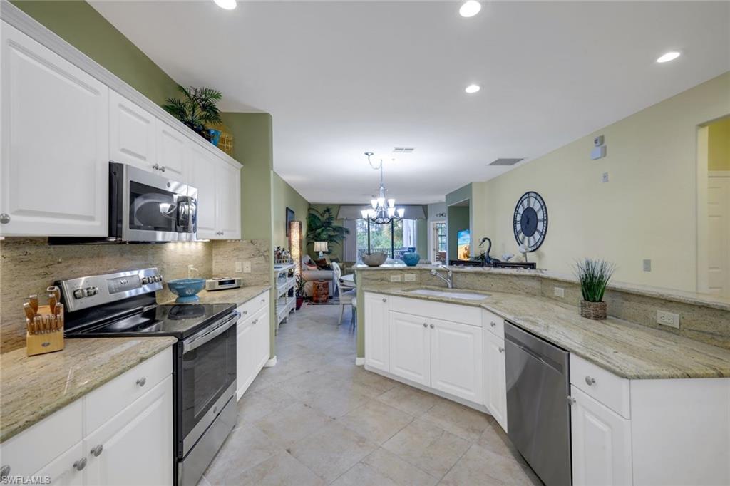 LAKE BARRINGTON - Residential