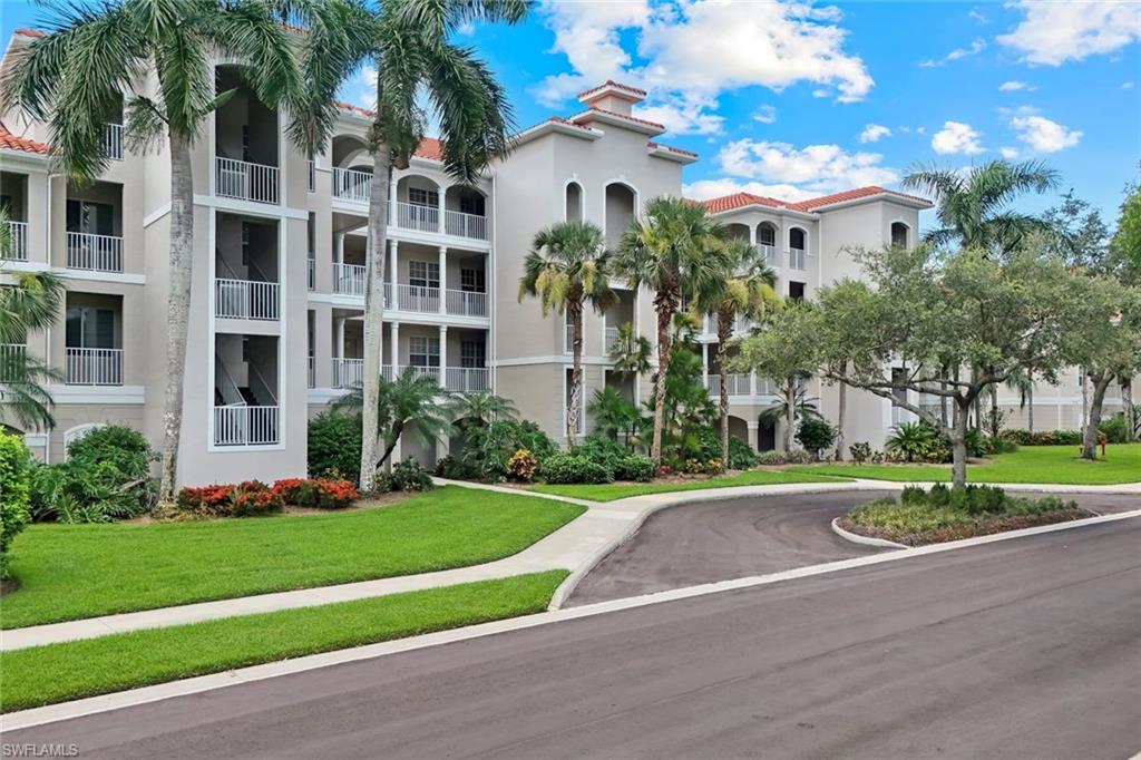 LAKE BARRINGTON - Residential