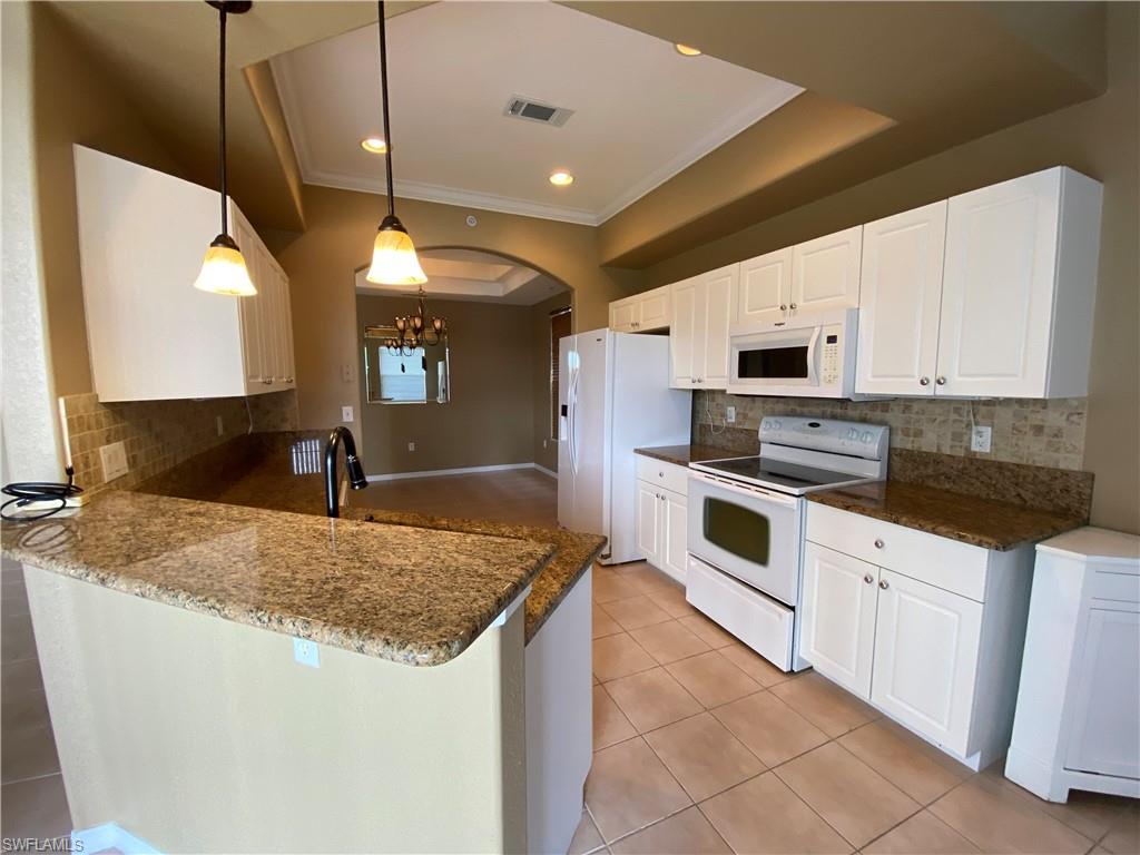 PEBBLE BEACH - Residential Lease
