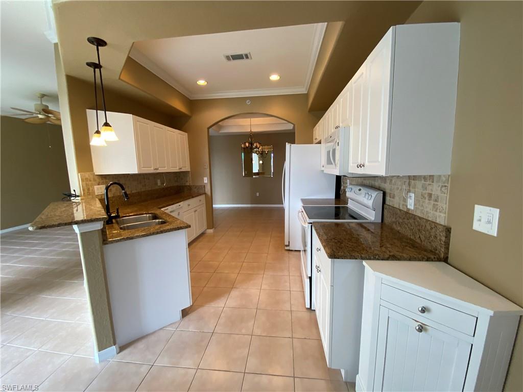 PEBBLE BEACH - Residential Lease