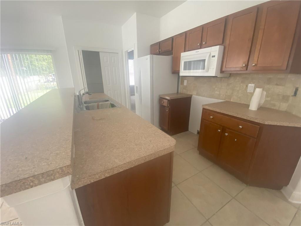 FORT MYERS SHORES - Residential Lease