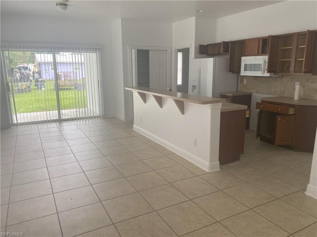 FORT MYERS SHORES - Residential Lease
