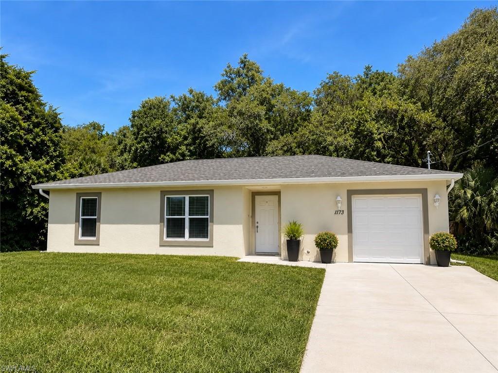 LABELLE - Residential Lease