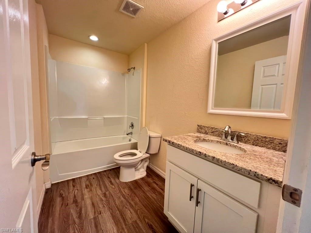 LABELLE - Residential Lease