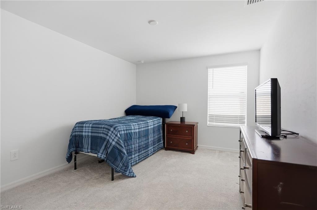 SAVANNA LAKES - Residential