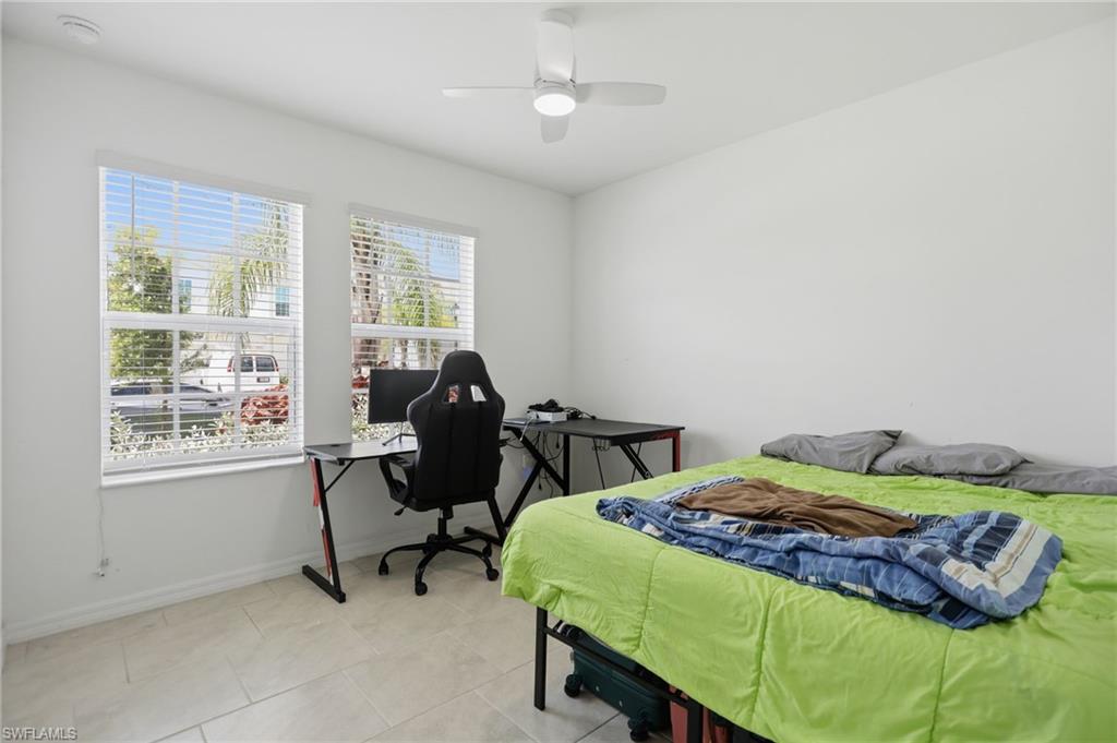 SAVANNA LAKES - Residential