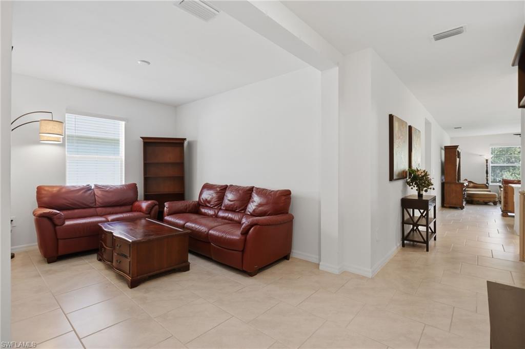 SAVANNA LAKES - Residential